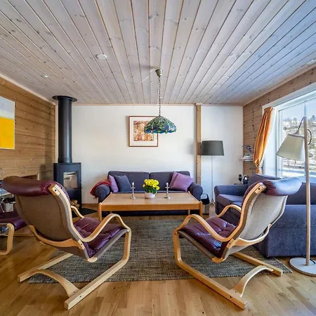 Villa Three-bedroom Holiday *
