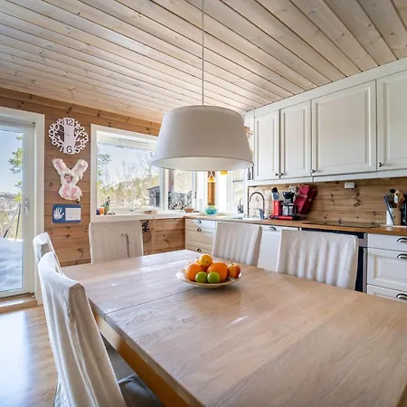 Three-bedroom Holiday